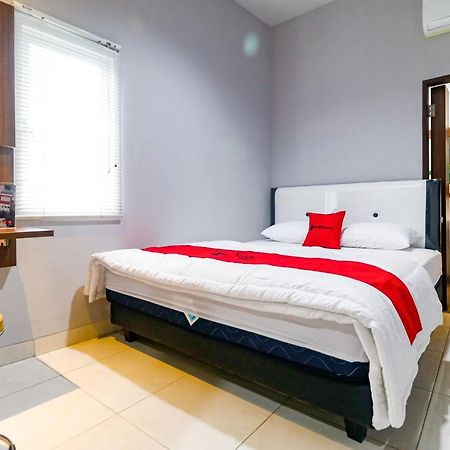 Reddoorz Near Kebon Jeruk Jakarta Luaran gambar